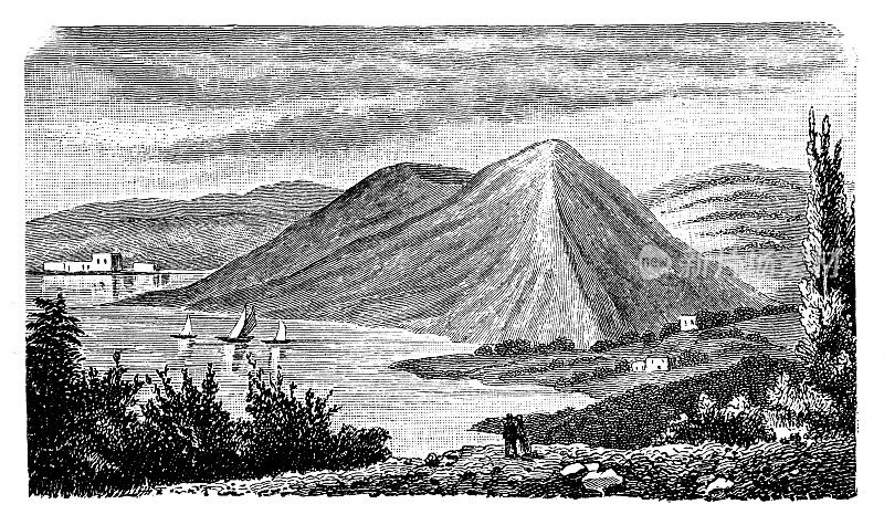 新山是位于意大利南部那不勒斯附近的Campi Flegrei破火山口内的火山渣锥